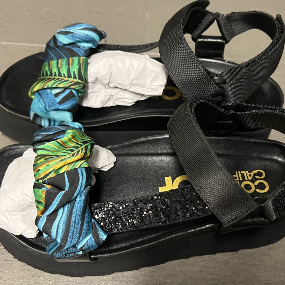 Colors of California platform sandal, size 38 EU, Brand New, from Italy